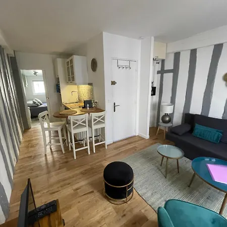Adorable Studio Parking Possible Appartement *