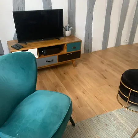 Adorable Studio Parking Possible Rouen